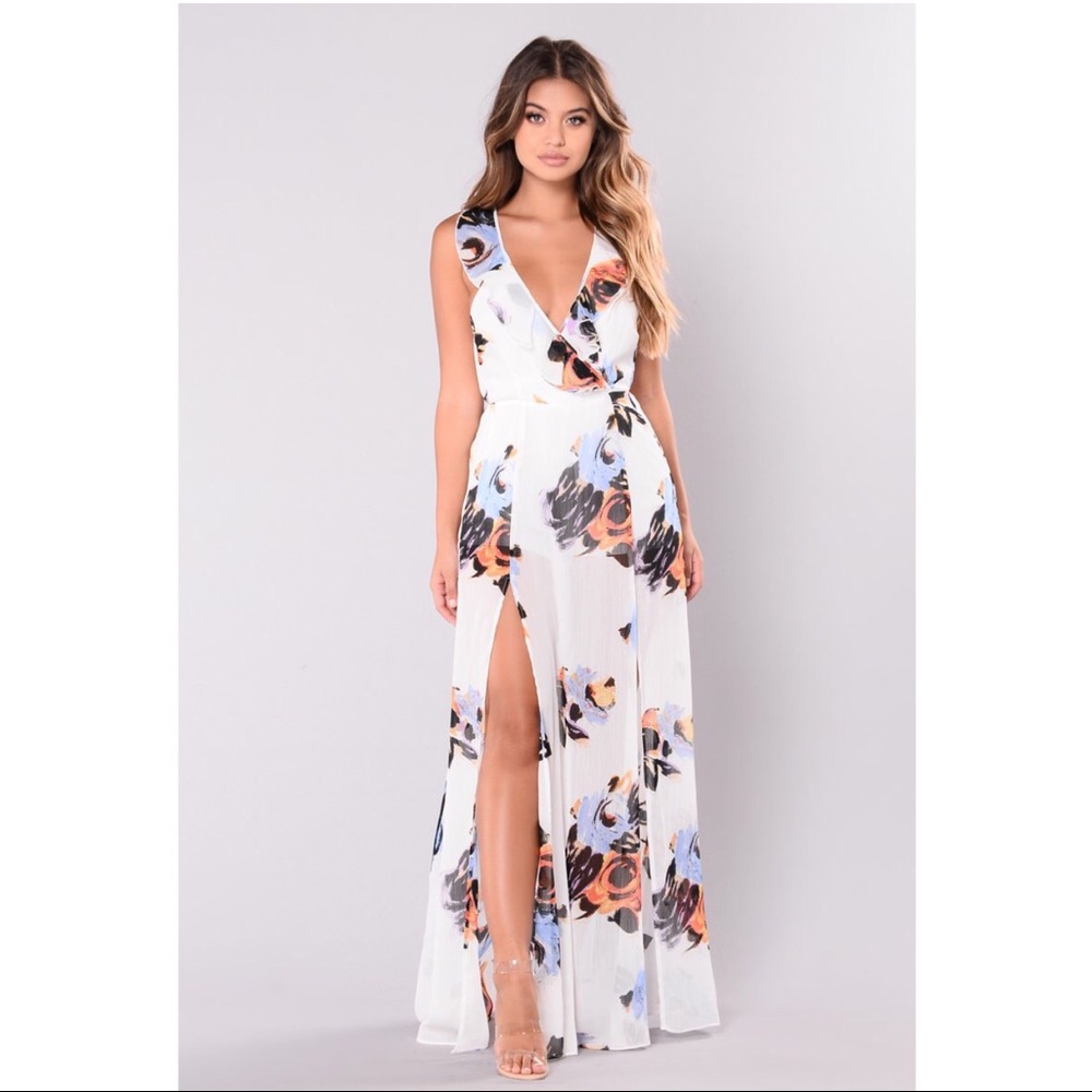 Fashion Nova Shantae Floral Dress - Picture 1 of 8